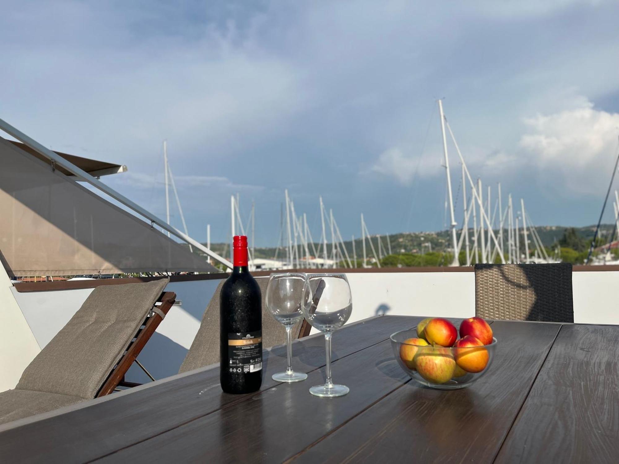 Marina Luxury Houseboat Lace Portorož Eksteriør billede