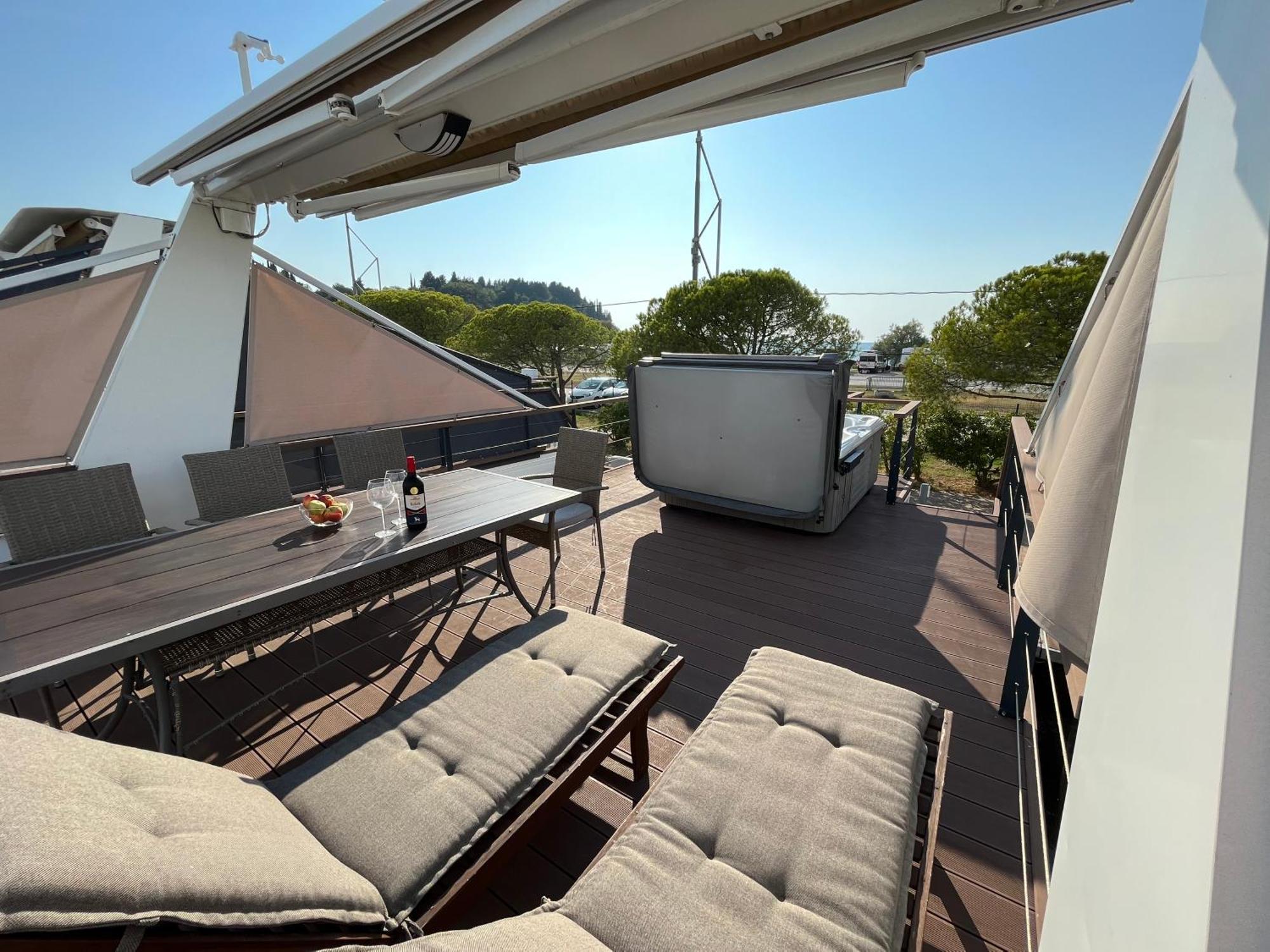 Marina Luxury Houseboat Lace Portorož Eksteriør billede